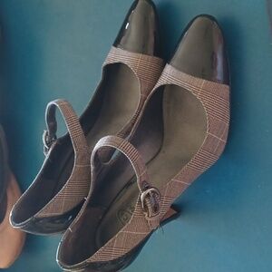 JOAN & DAVID Black & white Patent Plaid Fabric Cjalexia Heels - 6.5